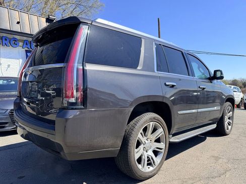 Used 2015 Cadillac Escalade Luxury AWD/4WD image 3