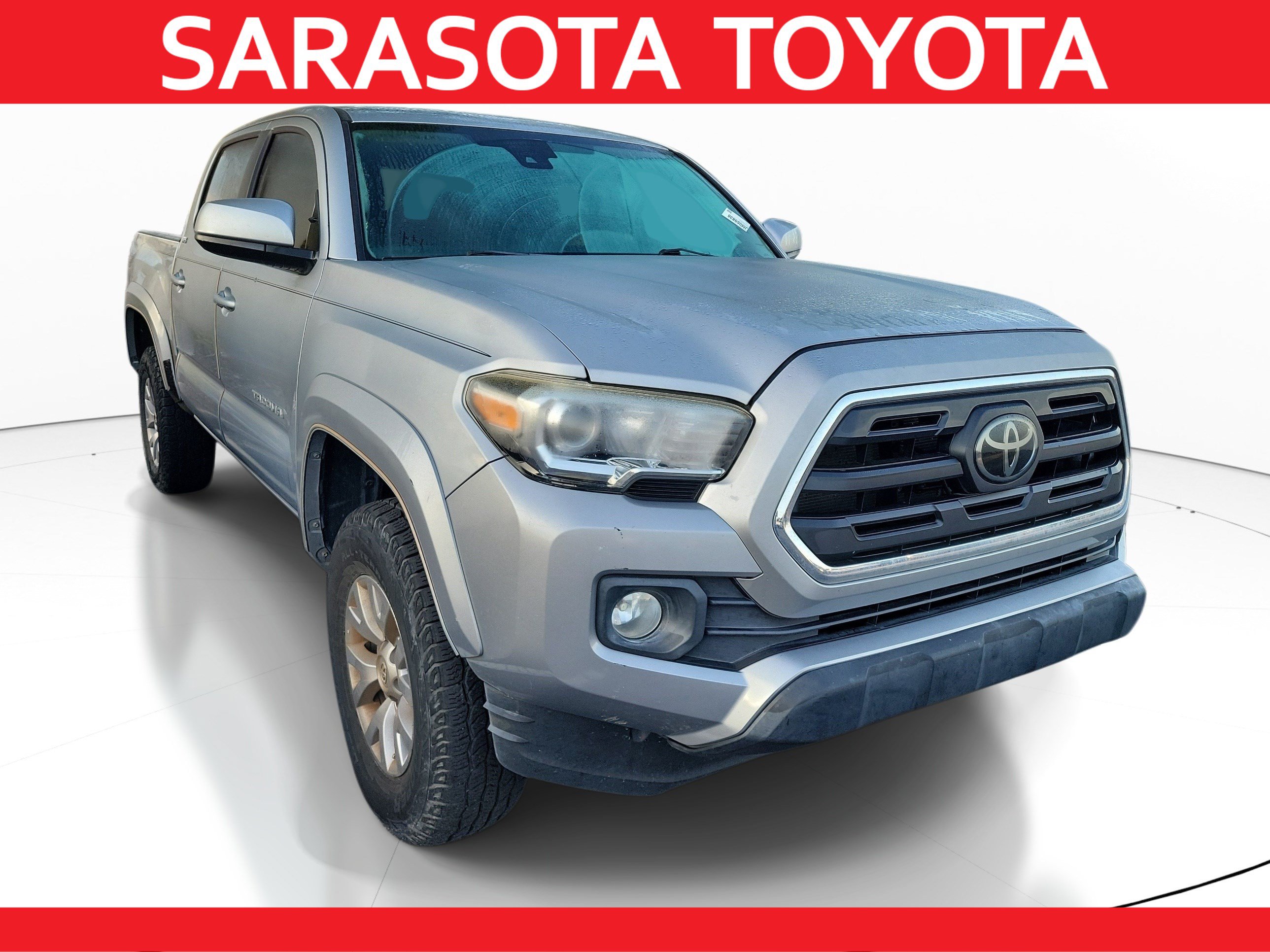 Used 2018 Toyota Tacoma SR5 RWD image 1