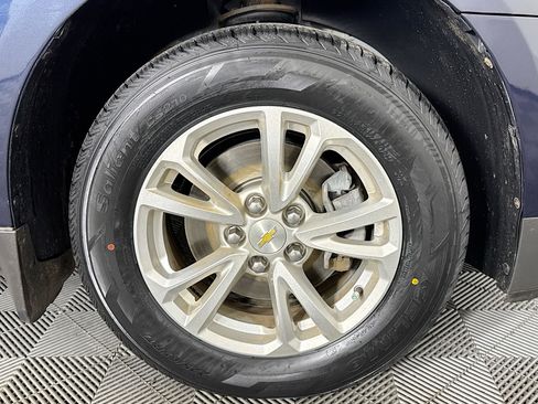 Used 2017 Chevrolet Equinox LT w/ Convenience Package image 30