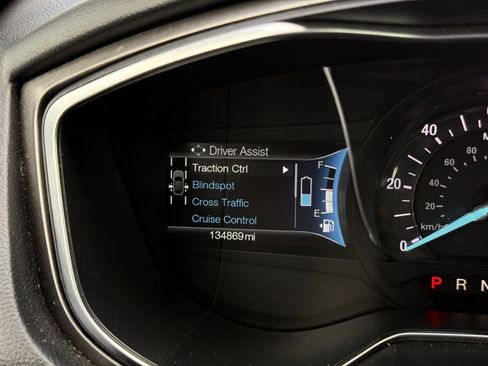 Used 2018 Ford Fusion SE w/ Equipment Group 602A FWD image 32