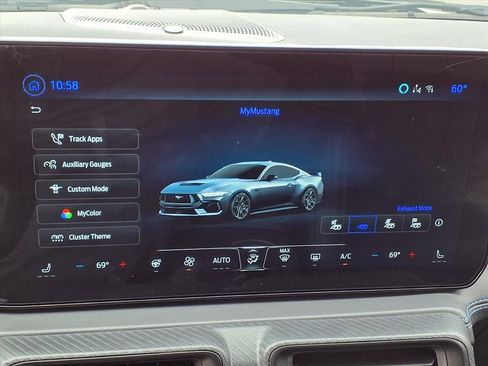 Used 2024 Ford Mustang Dark Horse image 30