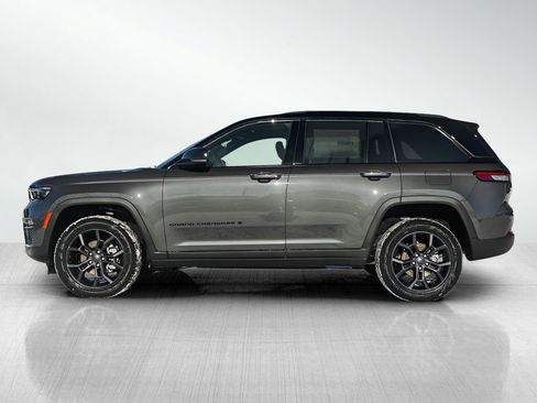 New 2025 Jeep Grand Cherokee Limited image 4