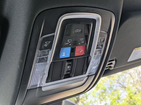 Used 2025 RAM 1500 Big Horn AWD/4WD image 22