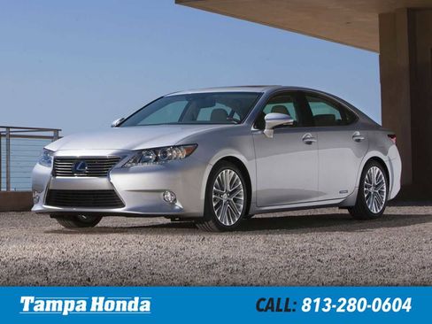 Used 2015 Lexus ES 300h w/ Navigation System Package image 1