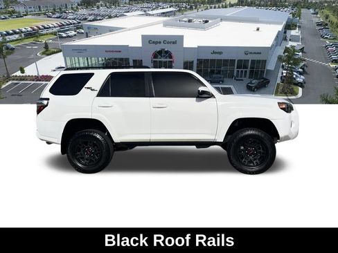 Used 2019 Toyota 4Runner TRD Off-Road AWD/4WD image 4