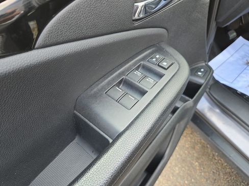 Used 2018 Honda Pilot Touring image 13