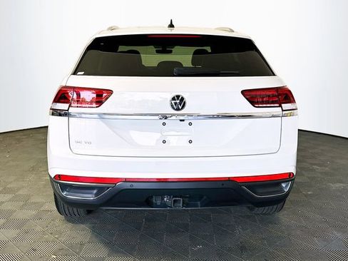 Used 2023 Volkswagen Atlas Cross Sport SE image 7