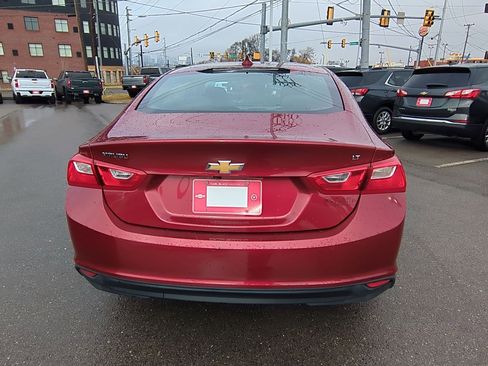 Used 2018 Chevrolet Malibu LT image 7