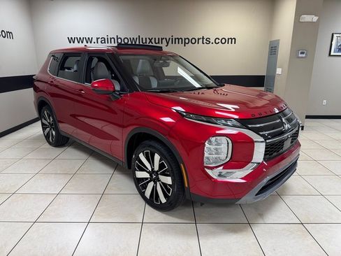 New 2026 Mitsubishi Outlander SE image 1