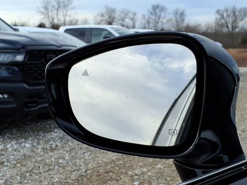 New 2026 Chrysler Pacifica Select image 20