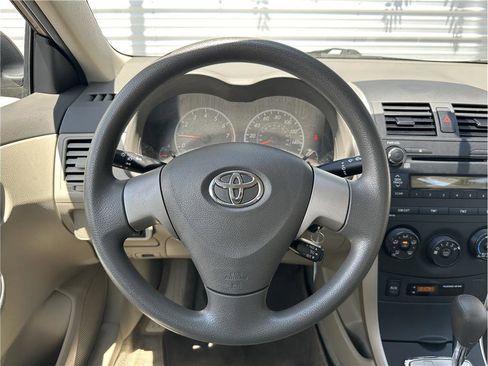 Used 2010 Toyota Corolla LE FWD image 19