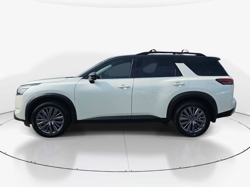 Used 2023 Nissan Pathfinder SL w/ SL Premium Package FWD image 7