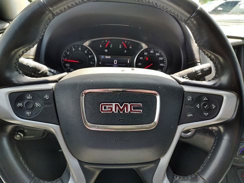 Used 2020 GMC Terrain SLE w/ Driver Convenience Package FWD image 11