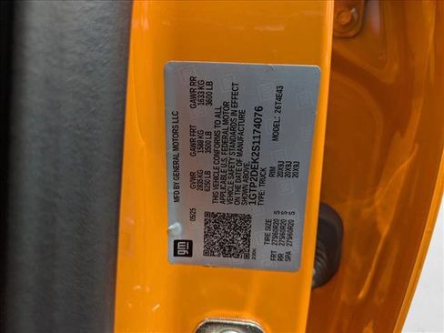 New 2025 GMC Canyon AT4 w/ Nightfall Edition image 19