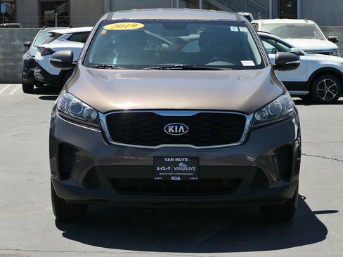 Used 2019 Kia Sorento FWD image 6
