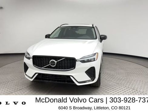 Certified 2025 Volvo XC60 B5 Plus AWD/4WD image 7