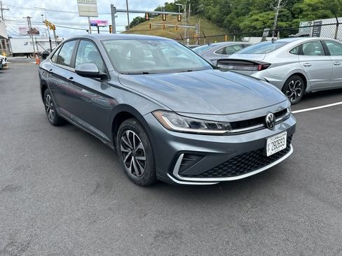 Used 2025 Volkswagen Jetta S FWD image 2
