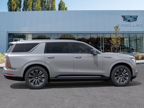 New 2026 Cadillac Escalade IQL Luxury image 5