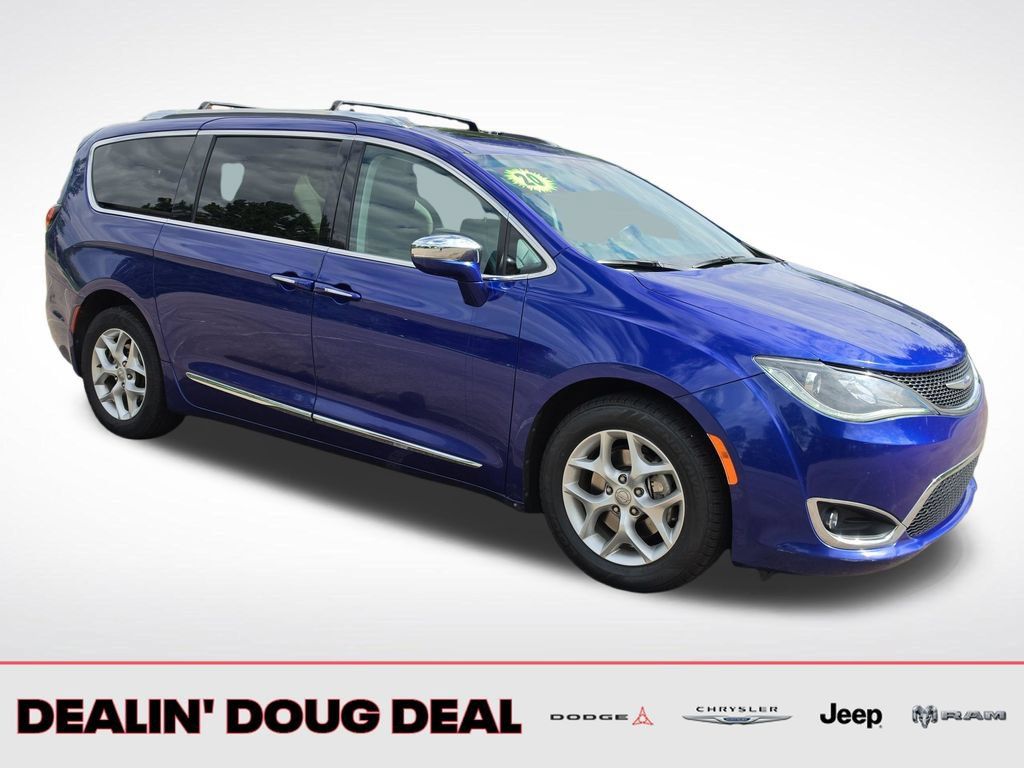 Used 2020 Chrysler Pacifica Limited FWD image 8