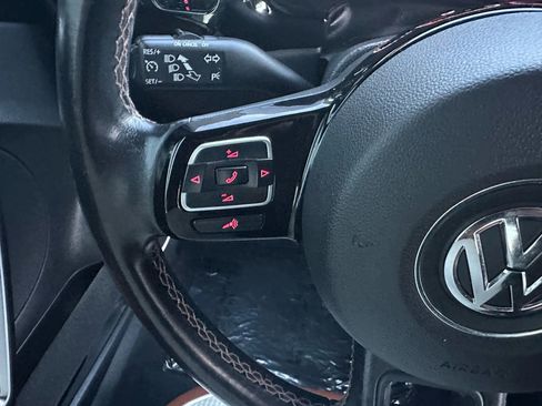 Used 2016 Volkswagen Beetle 1.8T Classic image 16