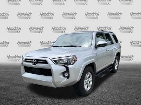 Used 2022 Toyota 4Runner SR5 RWD image 5