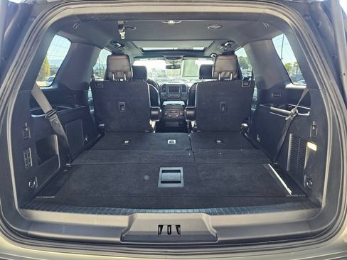 Used 2019 Ford Expedition Limited w/ Equipment Group 303A AWD/4WD image 15