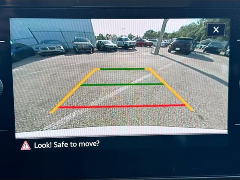 New 2026 Volkswagen Taos SEL image 33