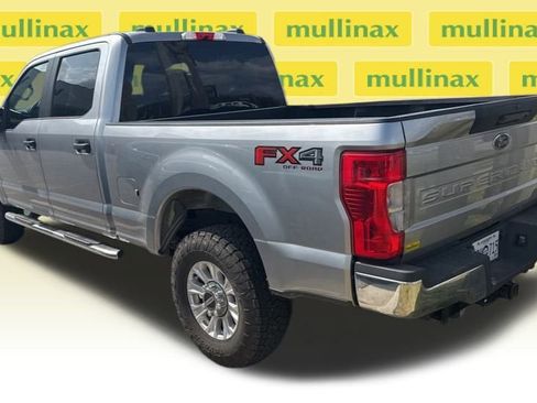 Used 2020 Ford F250 XL w/ STX Appearance Package image 3