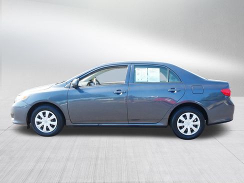 Used 2010 Toyota Corolla LE FWD image 4