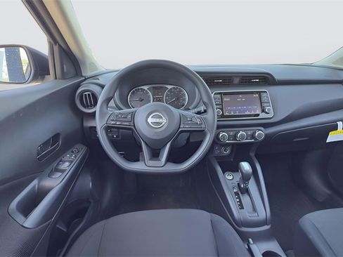 New 2025 Nissan Kicks Play S image 19