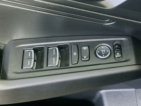 Used 2025 Honda Accord LX image 15