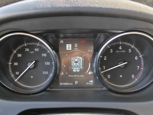 Used 2019 Land Rover Discovery Sport HSE AWD/4WD image 26