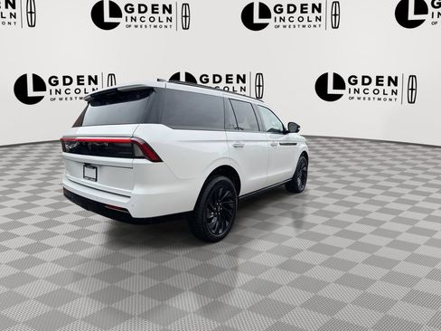 Certified 2026 Lincoln Navigator Reserve w/ Jet Appearance Package AWD/4WD image 8