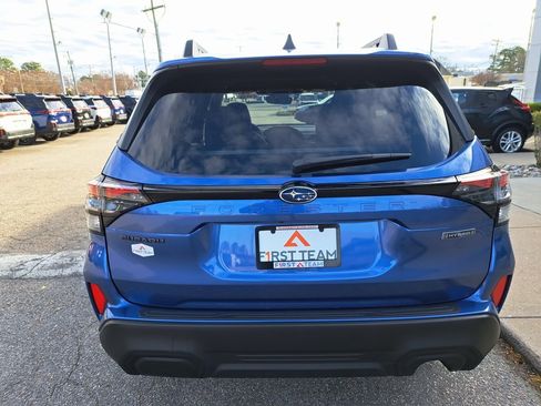 New 2025 Subaru Forester Premium image 5