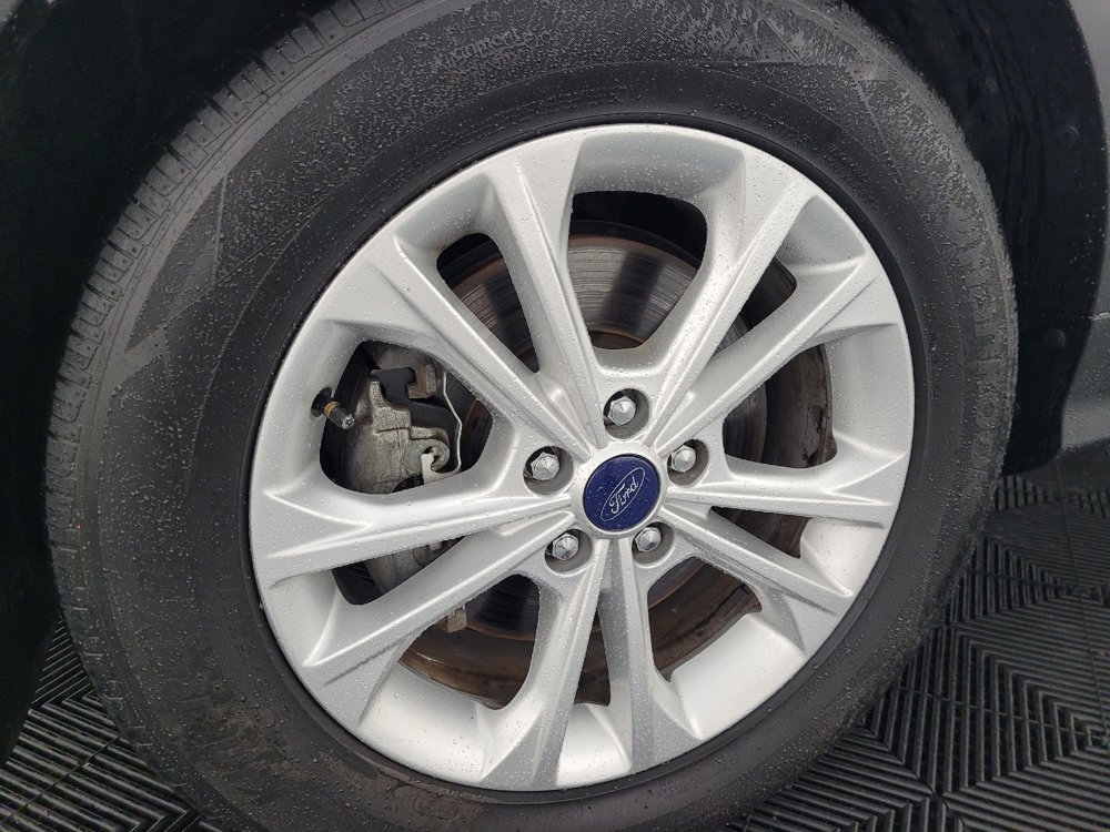 Used 2017 Ford Escape SE AWD/4WD image 31