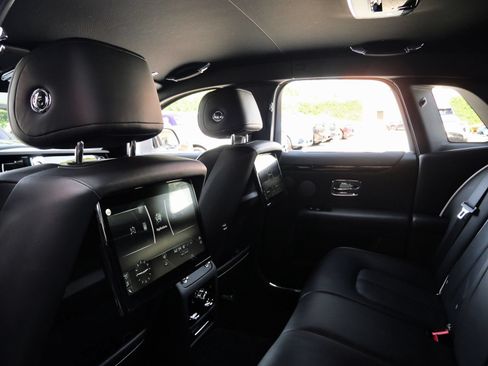 Used 2022 Rolls-Royce Ghost AWD/4WD image 26