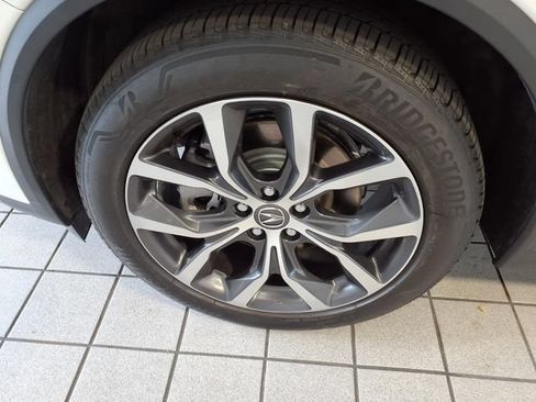 Used 2022 Acura MDX w/ Technology Package FWD image 5
