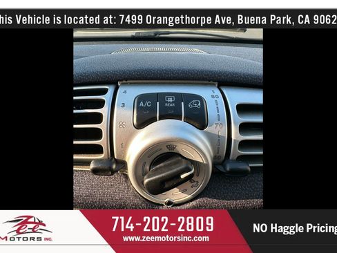 Used 2011 smart fortwo passion image 22