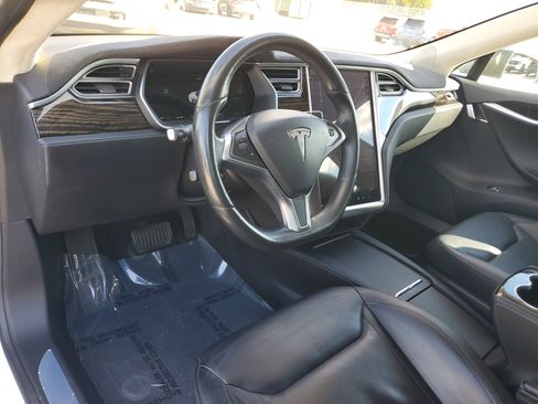 Used 2016 Tesla Model S 90D image 9