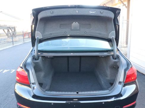 Used 2019 BMW 530i w/ Convenience Package image 58