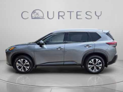 Certified 2021 Nissan Rogue SV w/ Premium Package FWD image 2