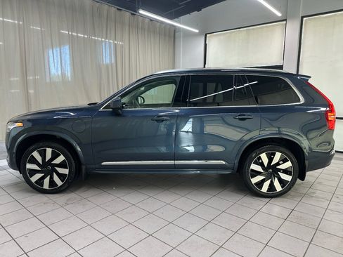 Used 2025 Volvo XC90 T8 Plus w/ Protection Package Premier AWD/4WD image 12