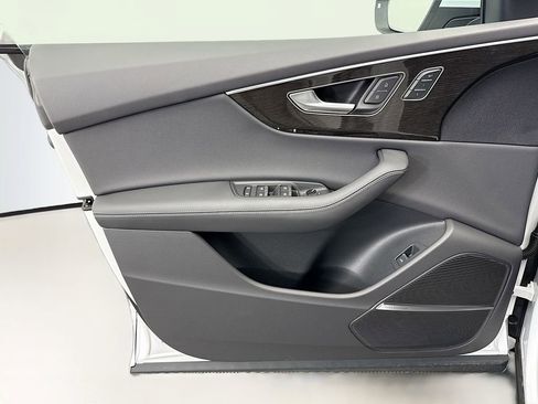 New 2026 Audi Q8 Premium Plus image 23