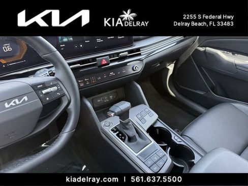 Used 2026 Kia Sportage EX w/ EX Panorama Roof Package FWD image 25