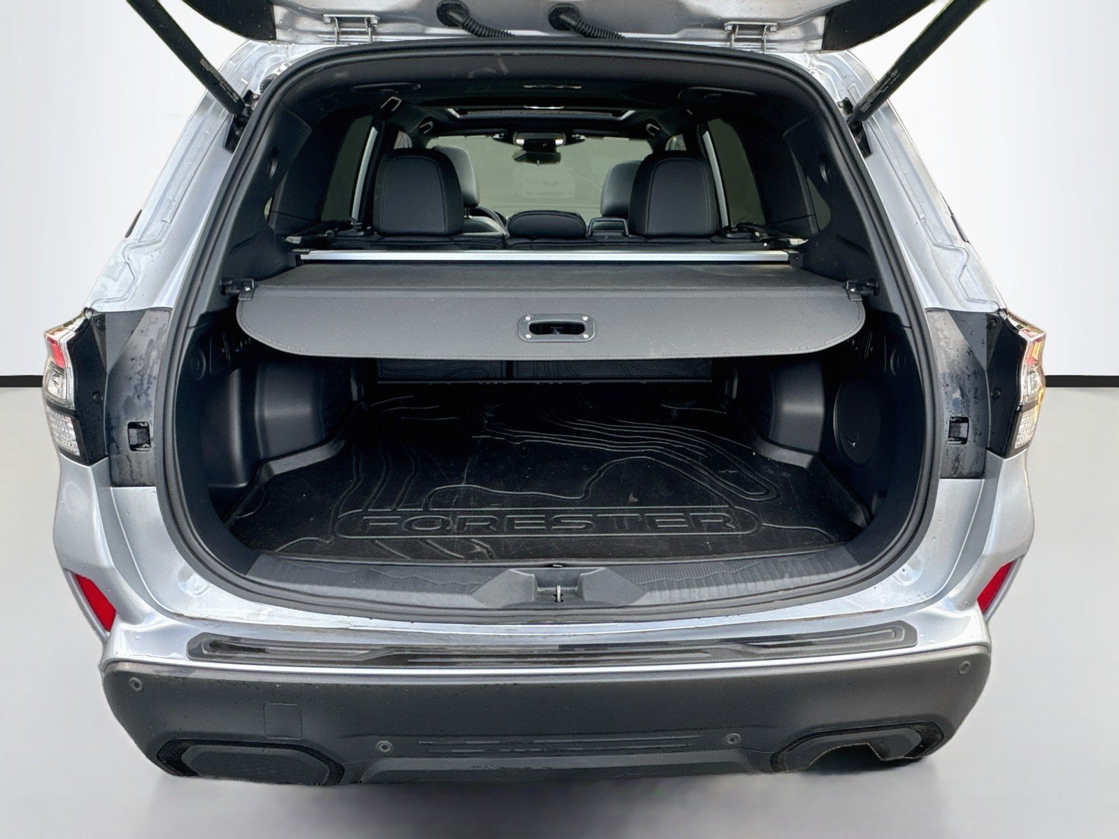 Used 2026 Subaru Forester Touring AWD/4WD image 27