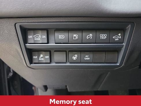 Used 2025 Toyota Sequoia Platinum AWD/4WD image 24