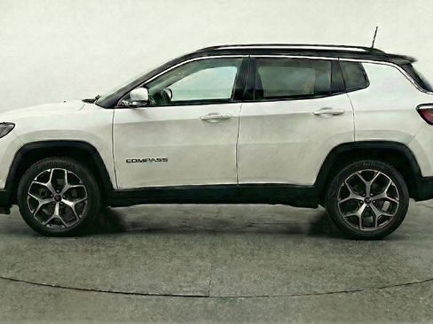 Used 2025 Jeep Compass Limited AWD/4WD image 5