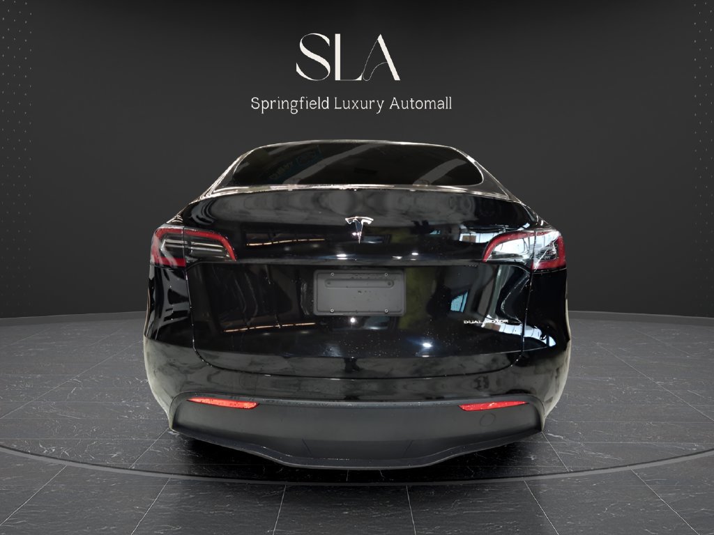 Used 2024 Tesla Model Y Long Range AWD/4WD image 7