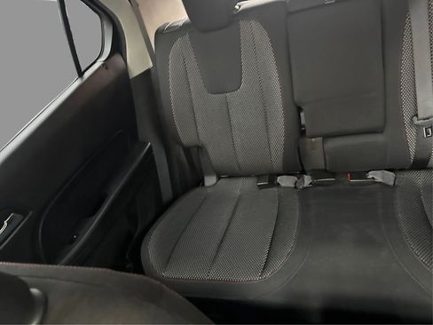 Used 2015 Chevrolet Equinox LT w/ Driver Convenience Package image 17