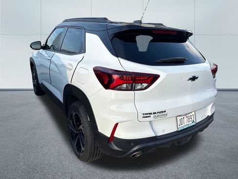 Used 2022 Chevrolet TrailBlazer RS w/ Sun and Liftgate Package AWD/4WD image 2